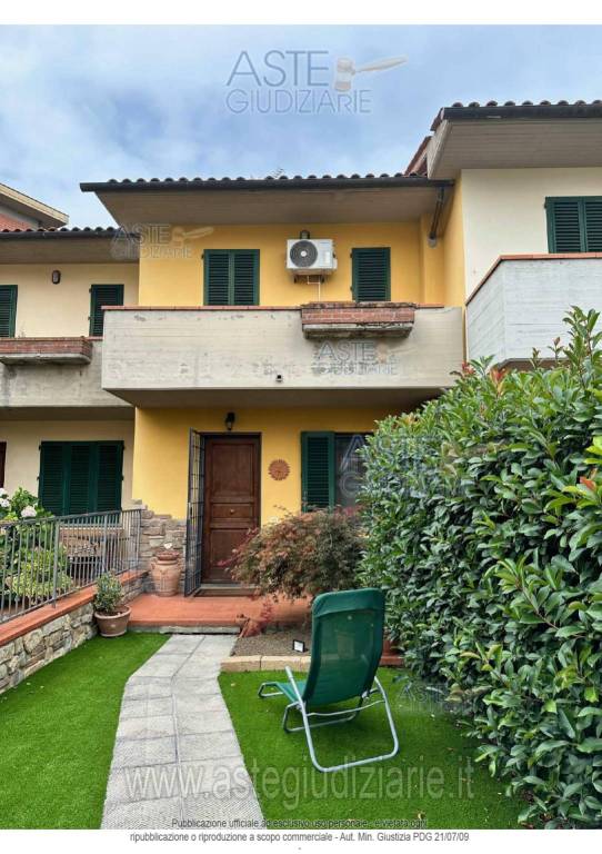 casa indipendente in vendita a Quarrata