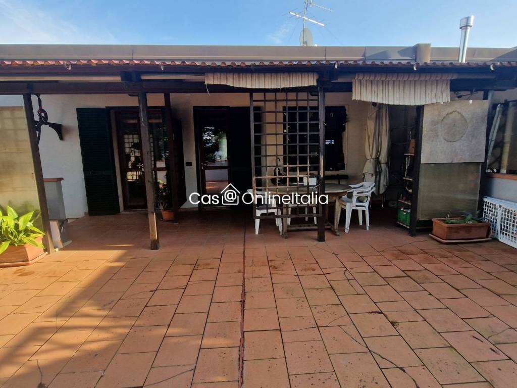 appartamento in vendita a Quarrata in zona Valenzatico