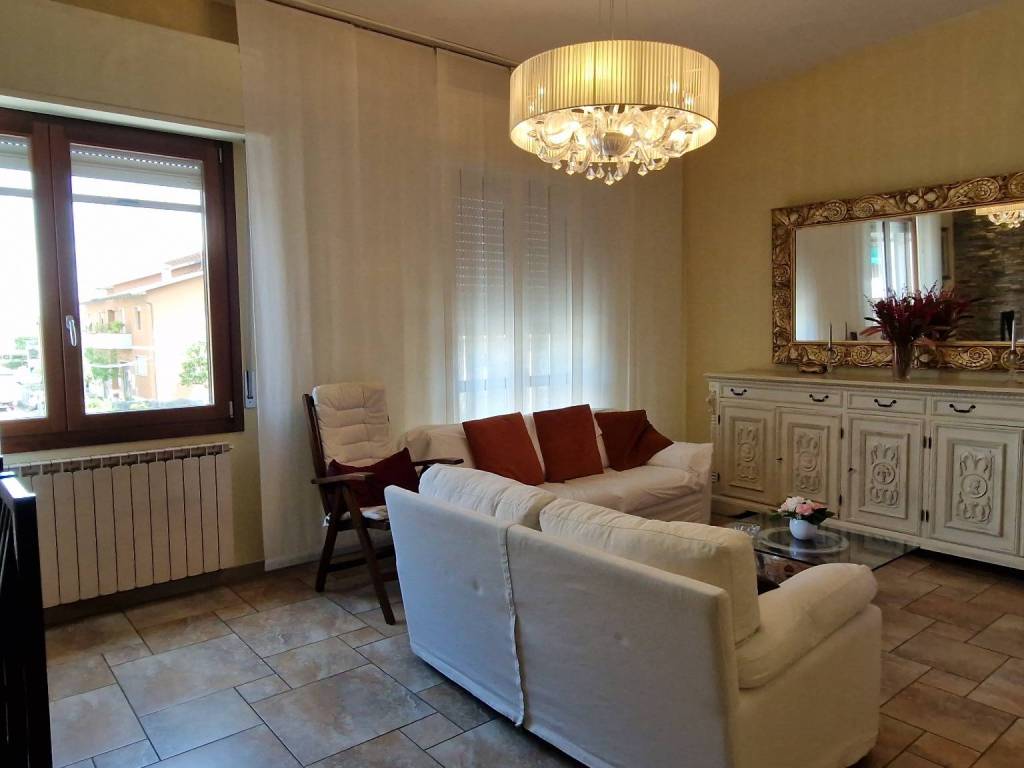 appartamento in vendita a Quarrata in zona Valenzatico