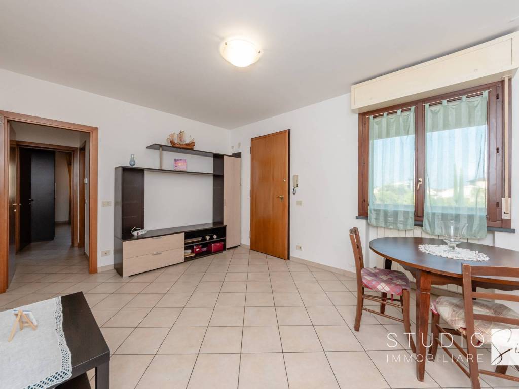appartamento in vendita a Quarrata in zona Valenzatico