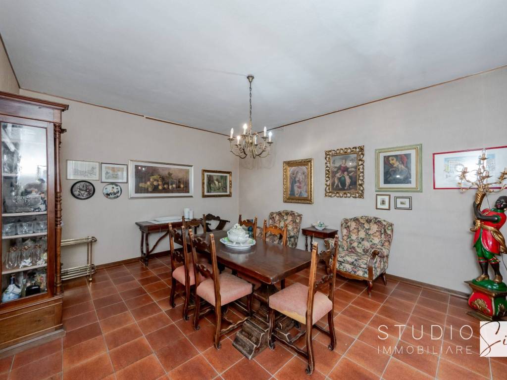appartamento in vendita a Quarrata in zona Valenzatico