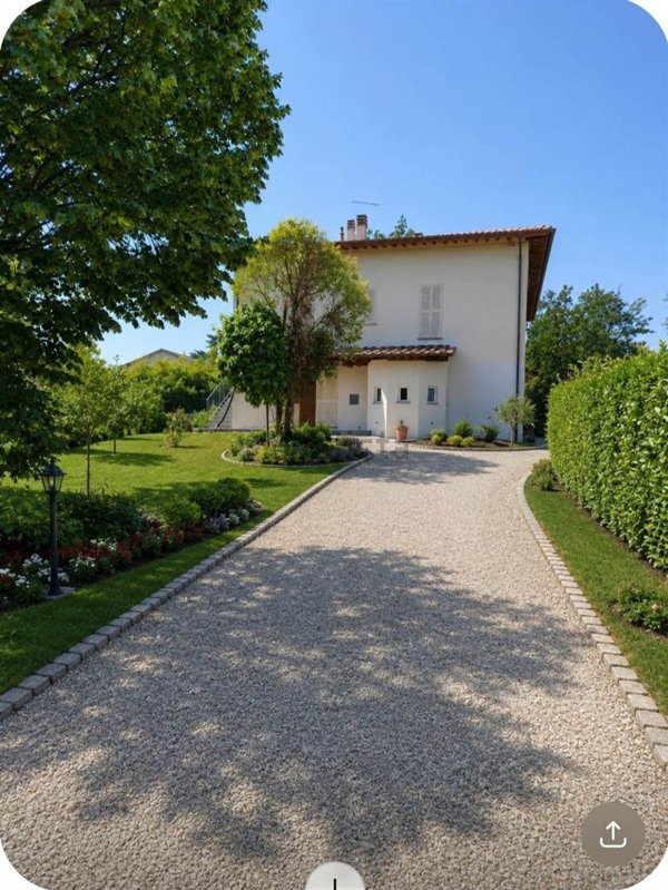 casa indipendente in vendita a Quarrata
