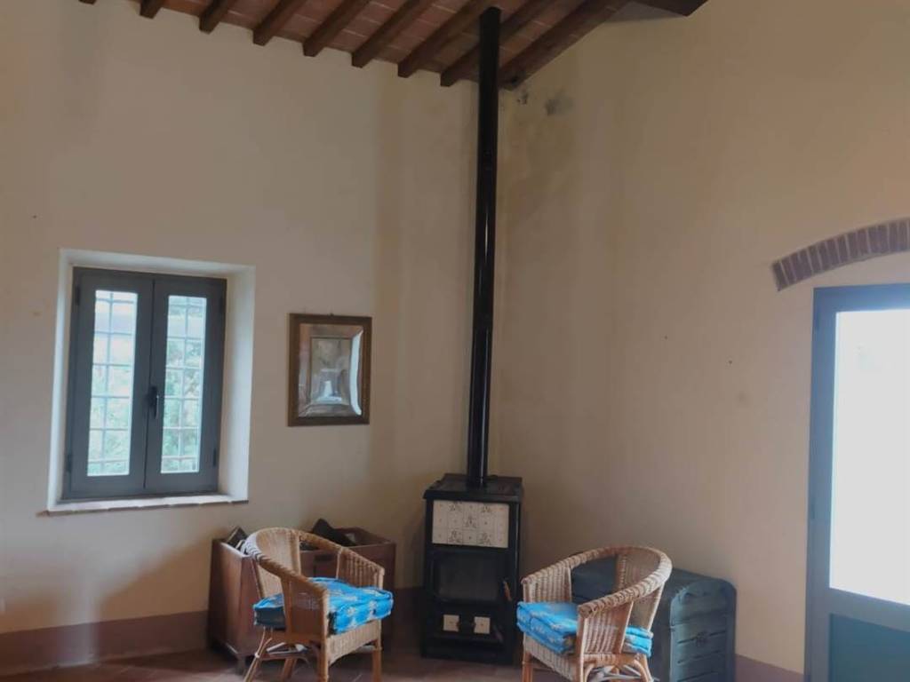 casa indipendente in vendita a Quarrata in zona Buriano