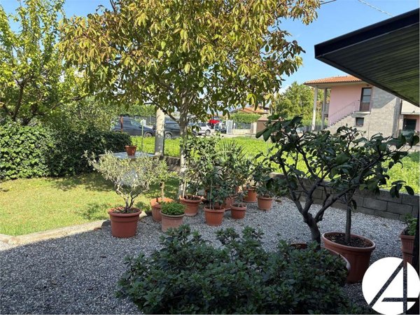 appartamento in vendita a Quarrata in zona Ferruccia