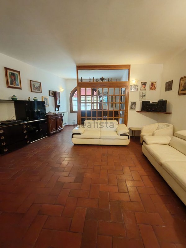 appartamento in vendita a Quarrata in zona Casini