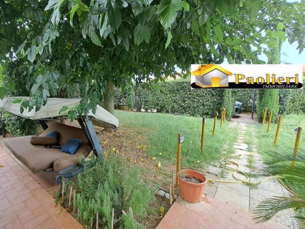 casa indipendente in vendita a Quarrata