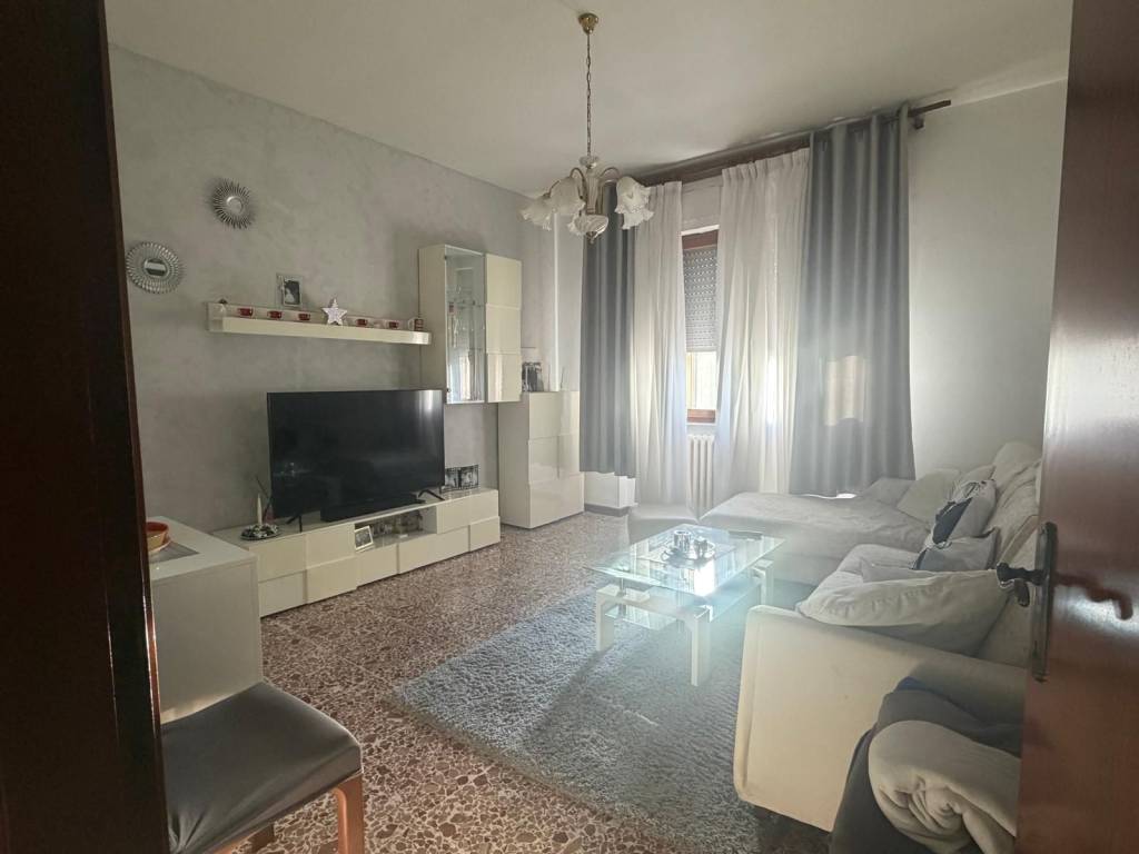 appartamento in vendita a Quarrata in zona Valenzatico