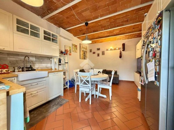 casa indipendente in vendita a Quarrata in zona Casini
