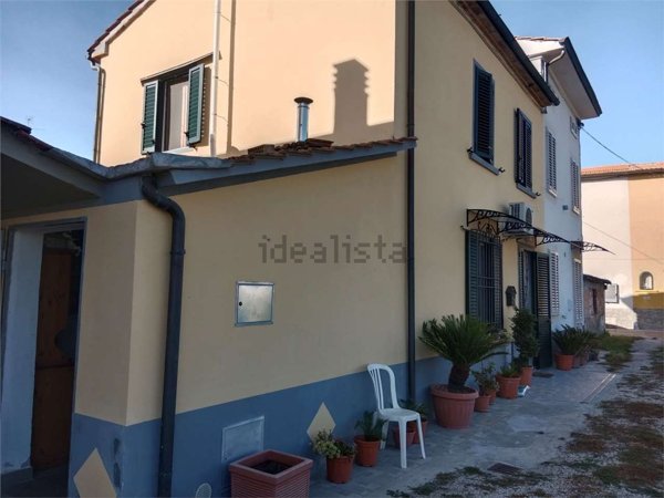 casa indipendente in vendita a Quarrata in zona Barba