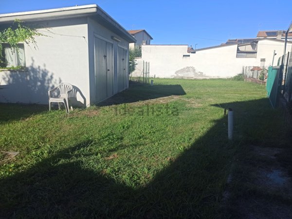 appartamento in vendita a Quarrata in zona Olmi