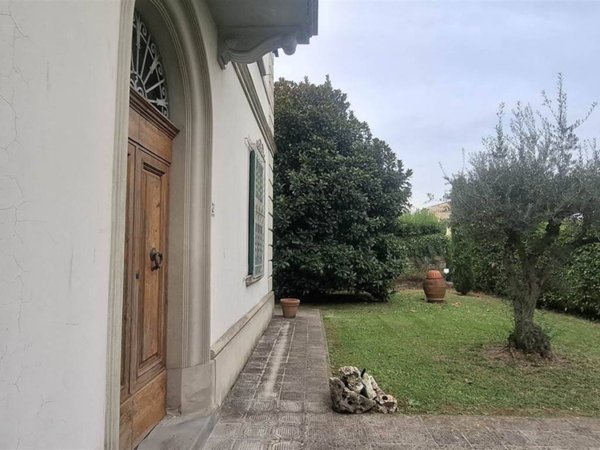 casa indipendente in vendita a Quarrata