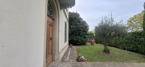 casa indipendente in vendita a Quarrata