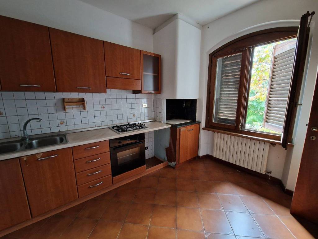 appartamento in vendita a Quarrata in zona Valenzatico