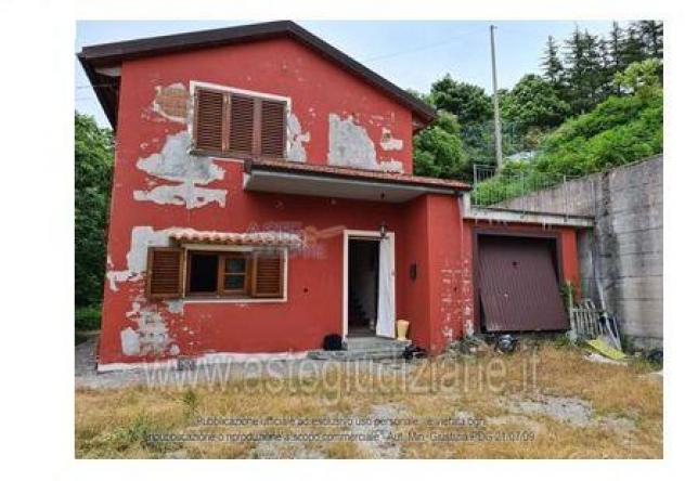 casa indipendente in vendita a Sambuca Pistoiese