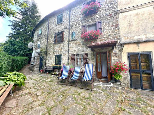casa indipendente in vendita a Sambuca Pistoiese