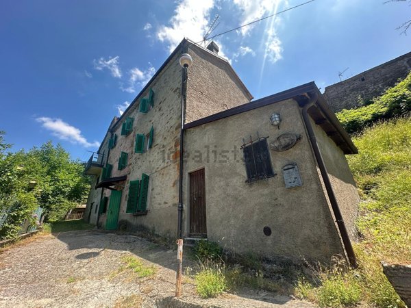 esavano in vendita a Sambuca Pistoiese