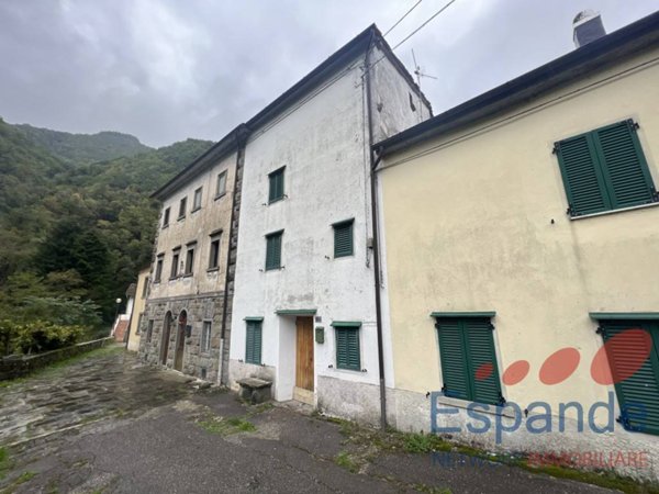 appartamento in vendita a Sambuca Pistoiese in zona Taviano