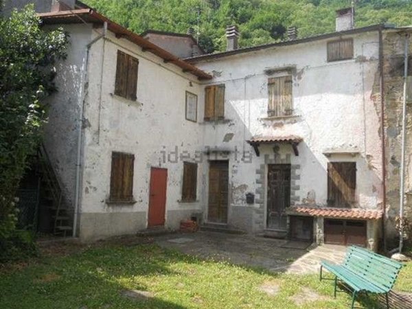 appartamento in vendita a Sambuca Pistoiese in zona Pavana