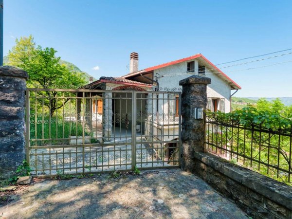 casa indipendente in vendita a Sambuca Pistoiese