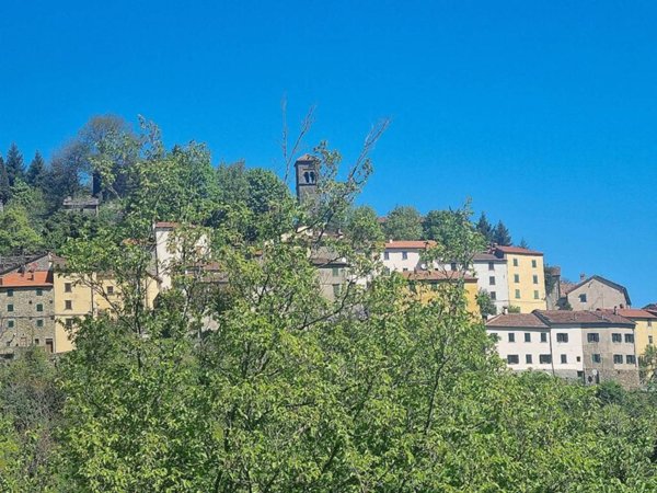 appartamento in vendita a Sambuca Pistoiese in zona Castello