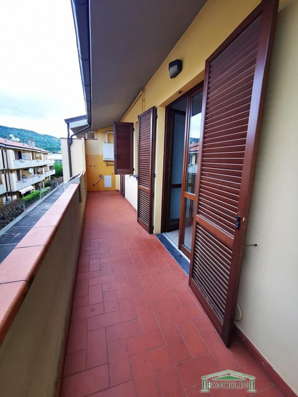 appartamento in vendita a Serravalle Pistoiese in zona Ponte di Serravalle