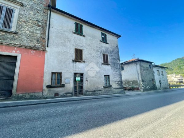 casa indipendente in vendita a Serravalle Pistoiese in zona Ponte di Serravalle