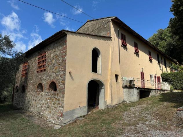 casa indipendente in vendita a Serravalle Pistoiese in zona Castellina
