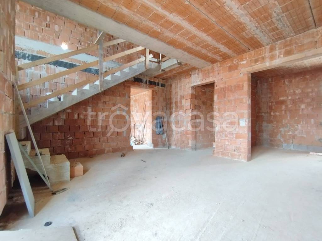 casa indipendente in vendita a Serravalle Pistoiese in zona Casalguidi