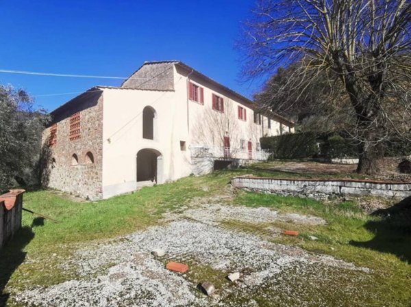casa indipendente in vendita a Serravalle Pistoiese in zona Castellina
