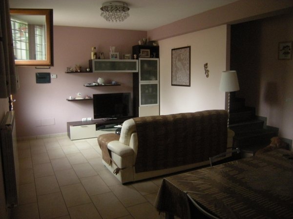 casa indipendente in vendita a Serravalle Pistoiese in zona Casalguidi