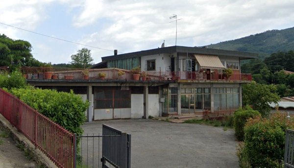 capannone in vendita a Serravalle Pistoiese