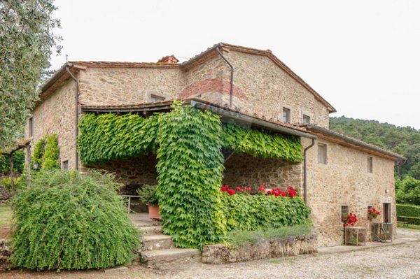 casa indipendente in vendita a Serravalle Pistoiese in zona Castellina