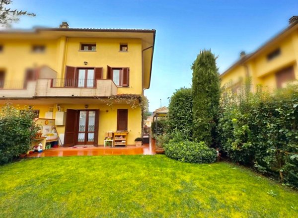 casa indipendente in vendita a Serravalle Pistoiese in zona Casalguidi