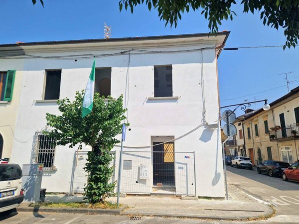 appartamento in vendita a Serravalle Pistoiese in zona Casalguidi
