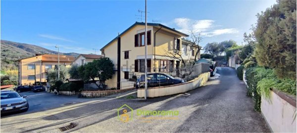 casa indipendente in vendita a Serravalle Pistoiese in zona Castellina