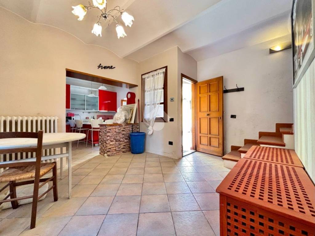 casa indipendente in vendita a Serravalle Pistoiese in zona Casalguidi