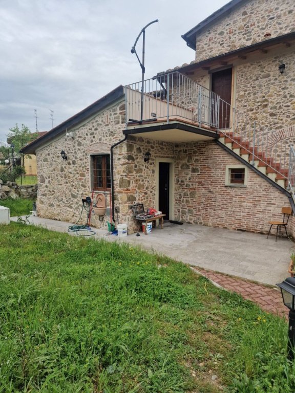 appartamento in vendita a Serravalle Pistoiese in zona Castellina