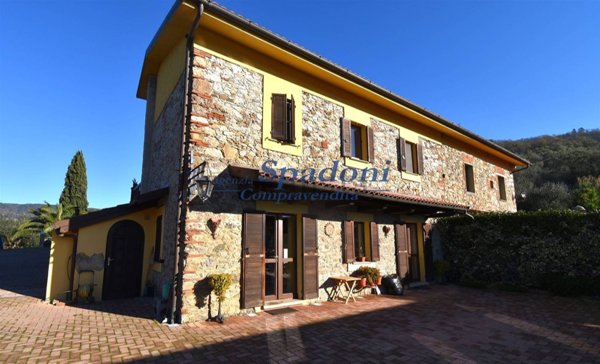 casa indipendente in vendita a Serravalle Pistoiese