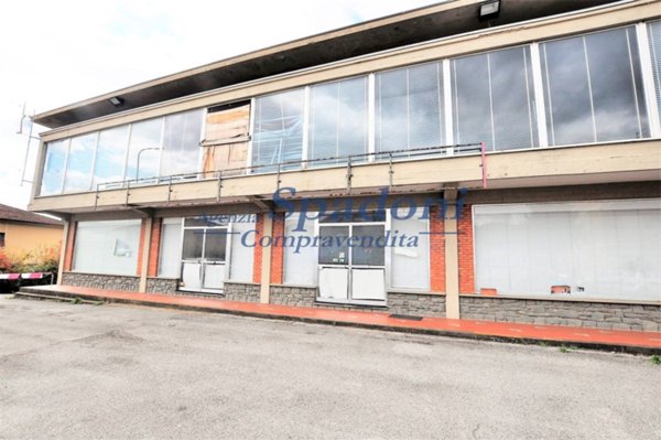 locale commerciale in vendita a Serravalle Pistoiese