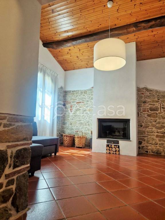 casa indipendente in vendita a Serravalle Pistoiese in zona Castellina