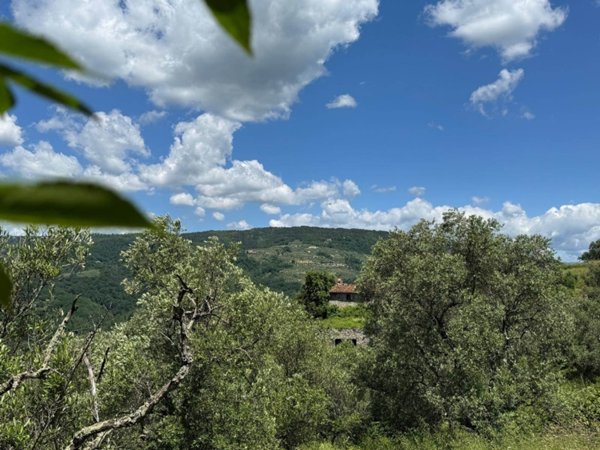 casa indipendente in vendita a Serravalle Pistoiese in zona Castellina