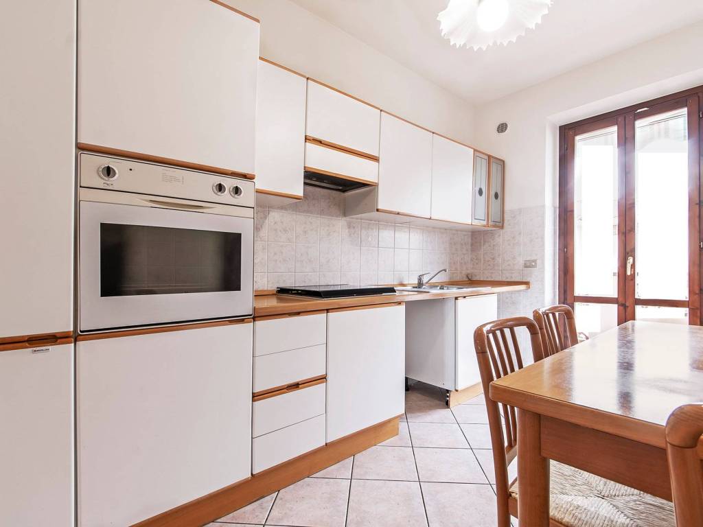 appartamento in vendita a Serravalle Pistoiese in zona Casalguidi