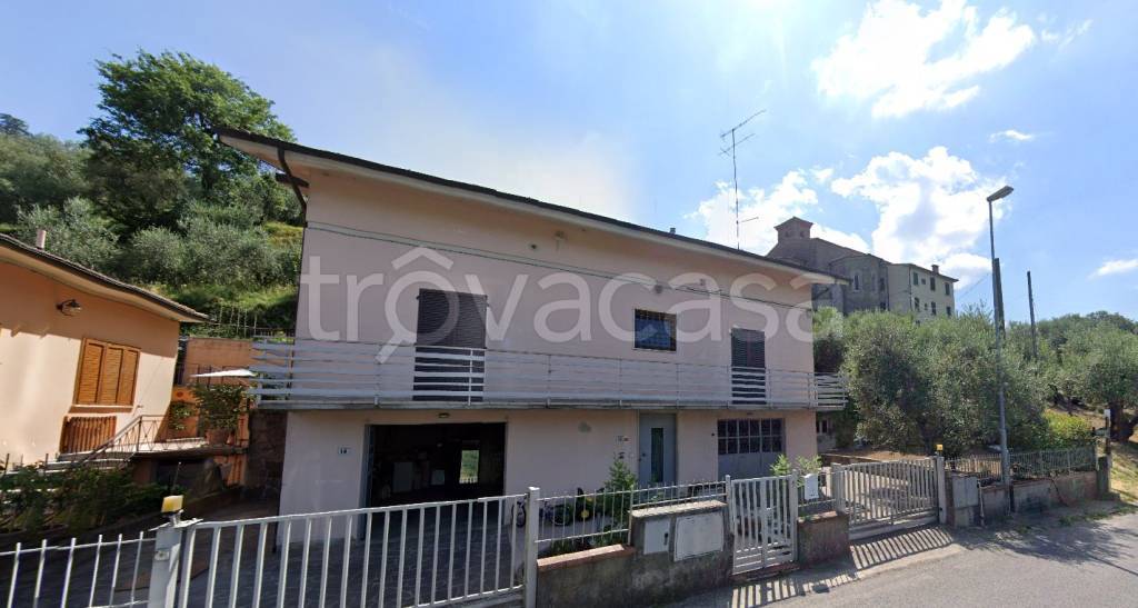 casa indipendente in vendita a Serravalle Pistoiese in zona Ponte di Serravalle