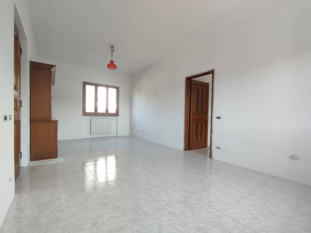 appartamento in vendita a Serravalle Pistoiese in zona Casalguidi