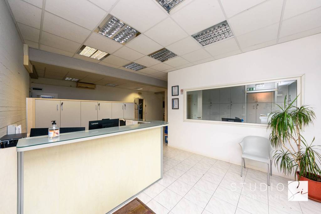ufficio in vendita a Serravalle Pistoiese in zona Ponte di Serravalle
