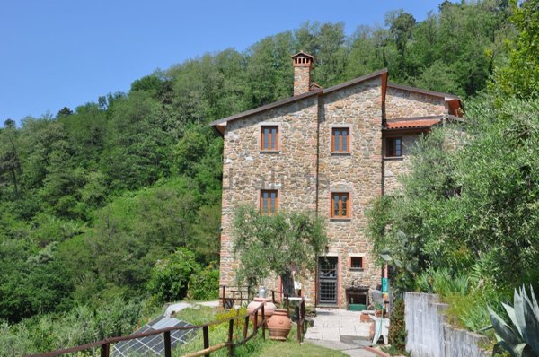 casa indipendente in vendita a Serravalle Pistoiese