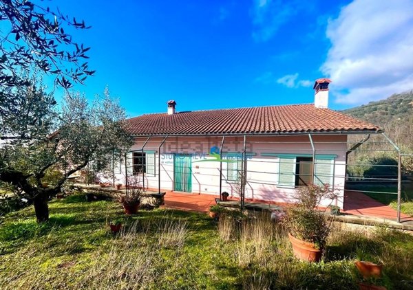 casa indipendente in vendita a Serravalle Pistoiese