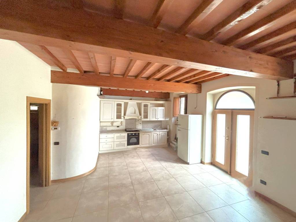 casa indipendente in vendita a Serravalle Pistoiese