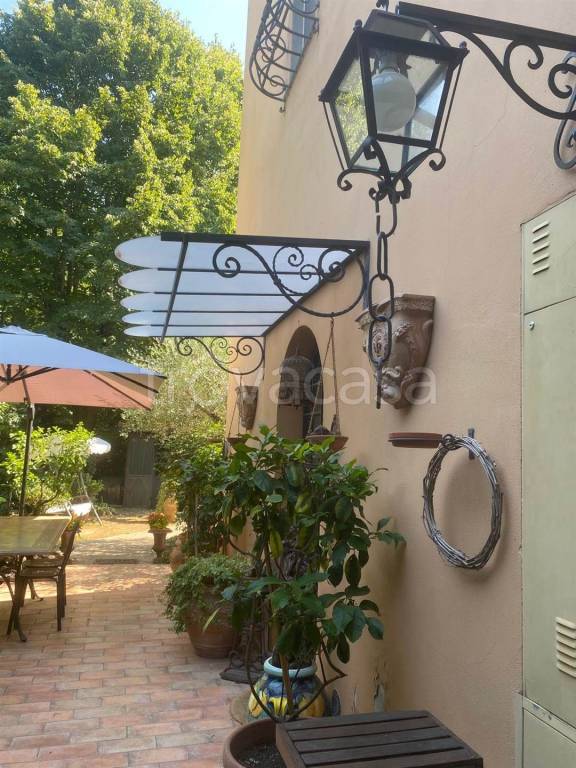 appartamento in vendita a Serravalle Pistoiese in zona Ponte di Serravalle
