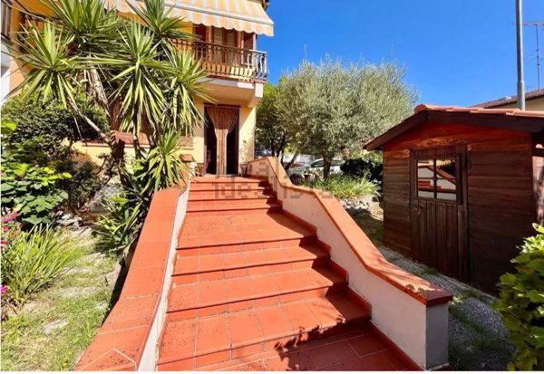casa indipendente in vendita a Serravalle Pistoiese